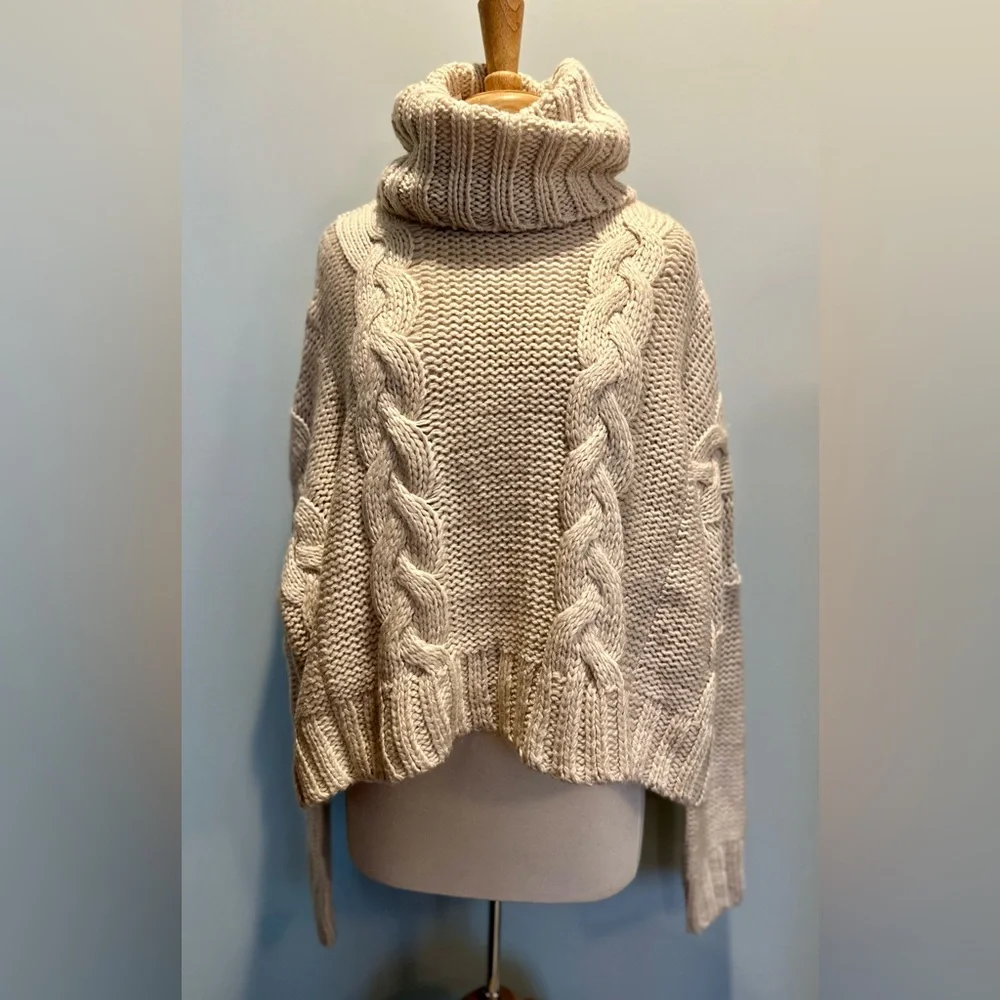 Love Stitch chunky Cable Knit Wool Blend Cowl Neck Cropped oversized sweater M